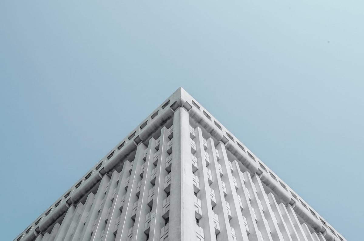 超级魔鬼赛程！29岁国脚自由身离队！今夏英超西甲豪门免签